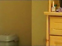 Lesbian chicks make love in bathtub